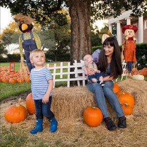 Meet your Posher, Redina